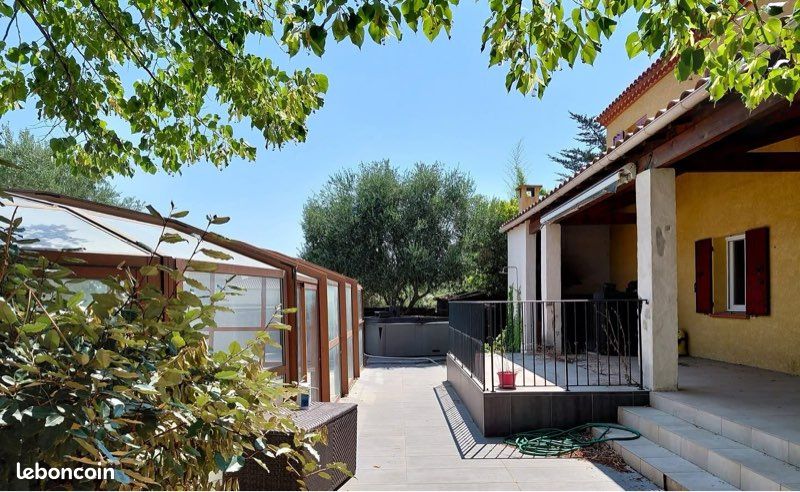 Maison avec piscine utilisable toute l’année & jacuzzi – 170 m² – 4/5 chambres · à Saint-Nazaire-d'Aude · 350 000 €