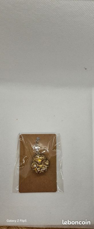 Porte clé petite patte (image 1)