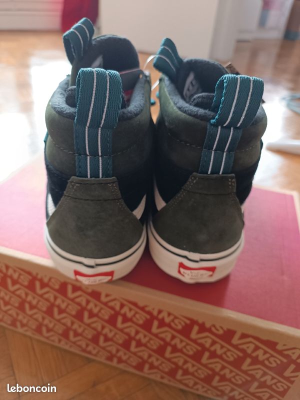 Vans (image 6)