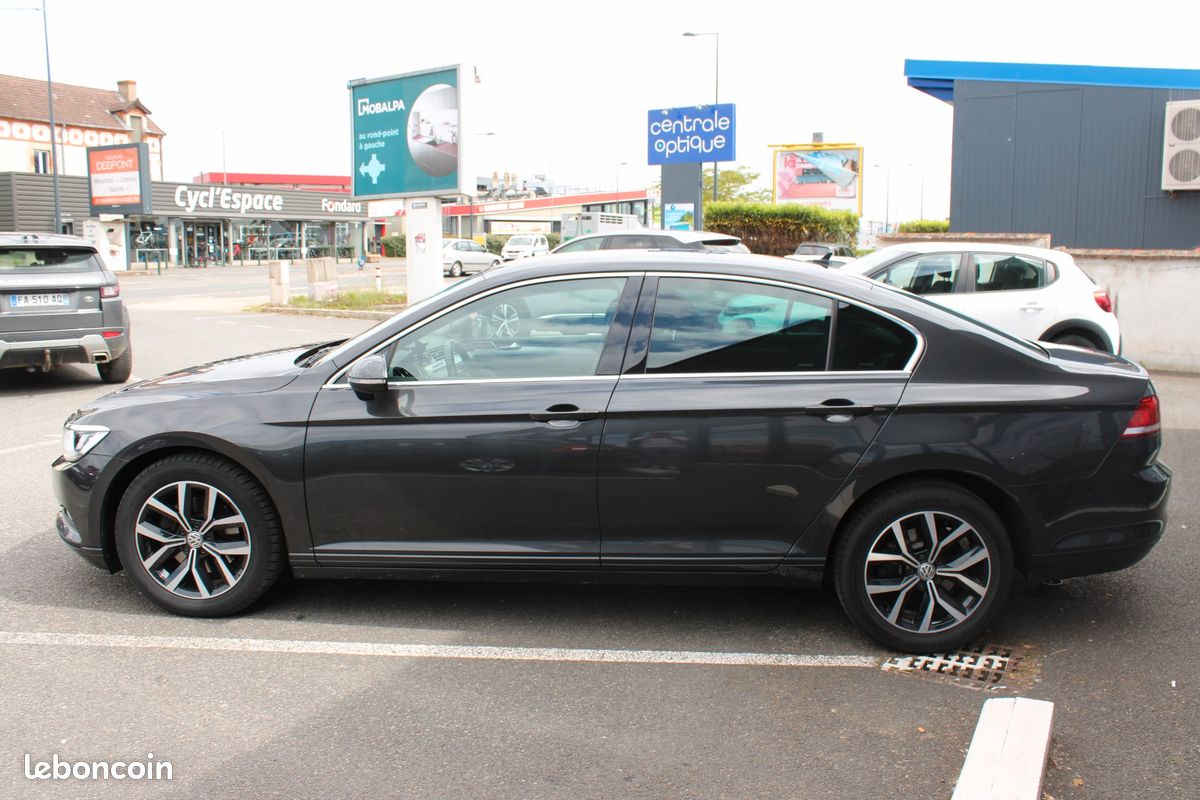 Volkswagen passat 2.0 tdi 150ch bluemotion connect - suivi complet - siège conducteur semi-électrique (image 7)
