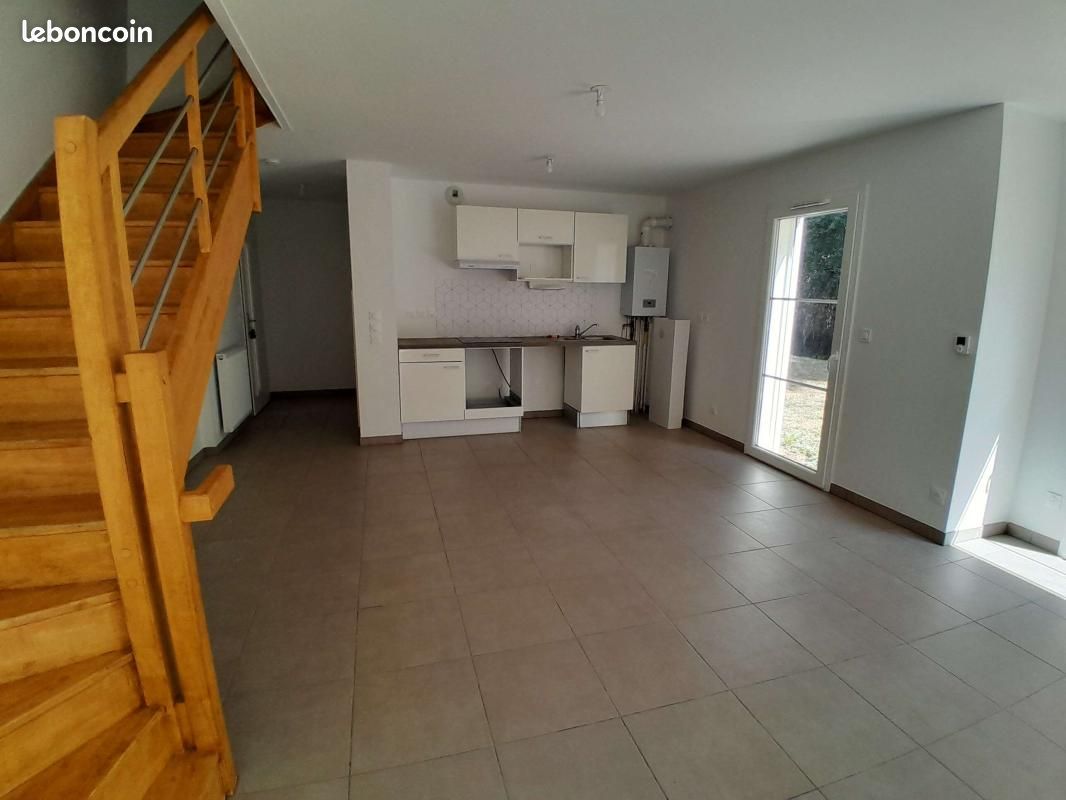 Maison 4 pièces 83 m² · à Carignan-de-Bordeaux · 83 m² · 942 €/mois
