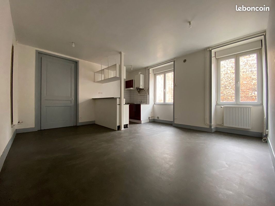 Appartement 1 pièce 42 m² · à Besançon · 42 m² · 485 €