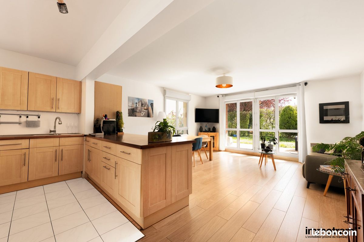 Appartement 3 pièces 77 m² · à La Madeleine · 77 m² · 315 000 €