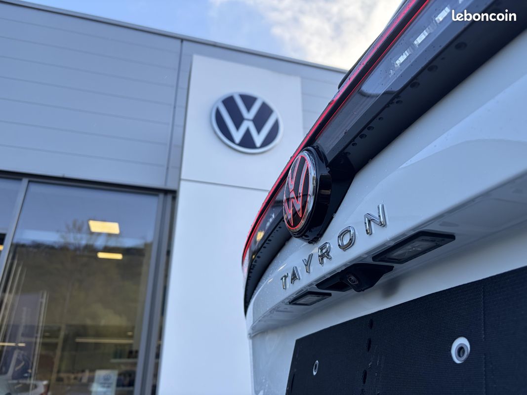 VOLKSWAGEN Tayron 1.5 eTSI 150ch DSG7 7 places R-Line (image 8)