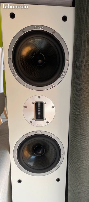 Paire d’enceintes colonnes ProAc K3, finition blanche (image 3)