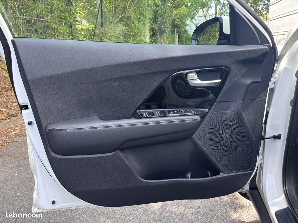 KIA NIRO Hybride 1.6 GDI - 105 + Electric 43.5 ch - Stop&Go - BV DCT6 Design PHASE 2 (image 17)