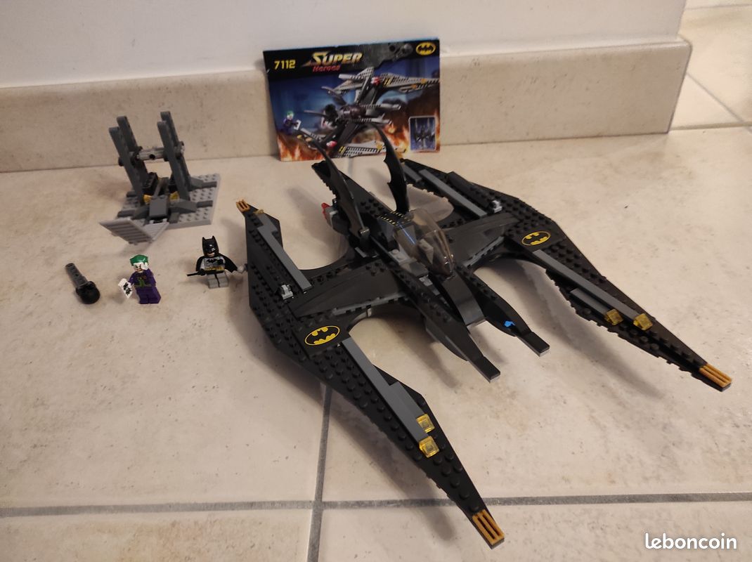 Batwing de Batman avec station (image 3)