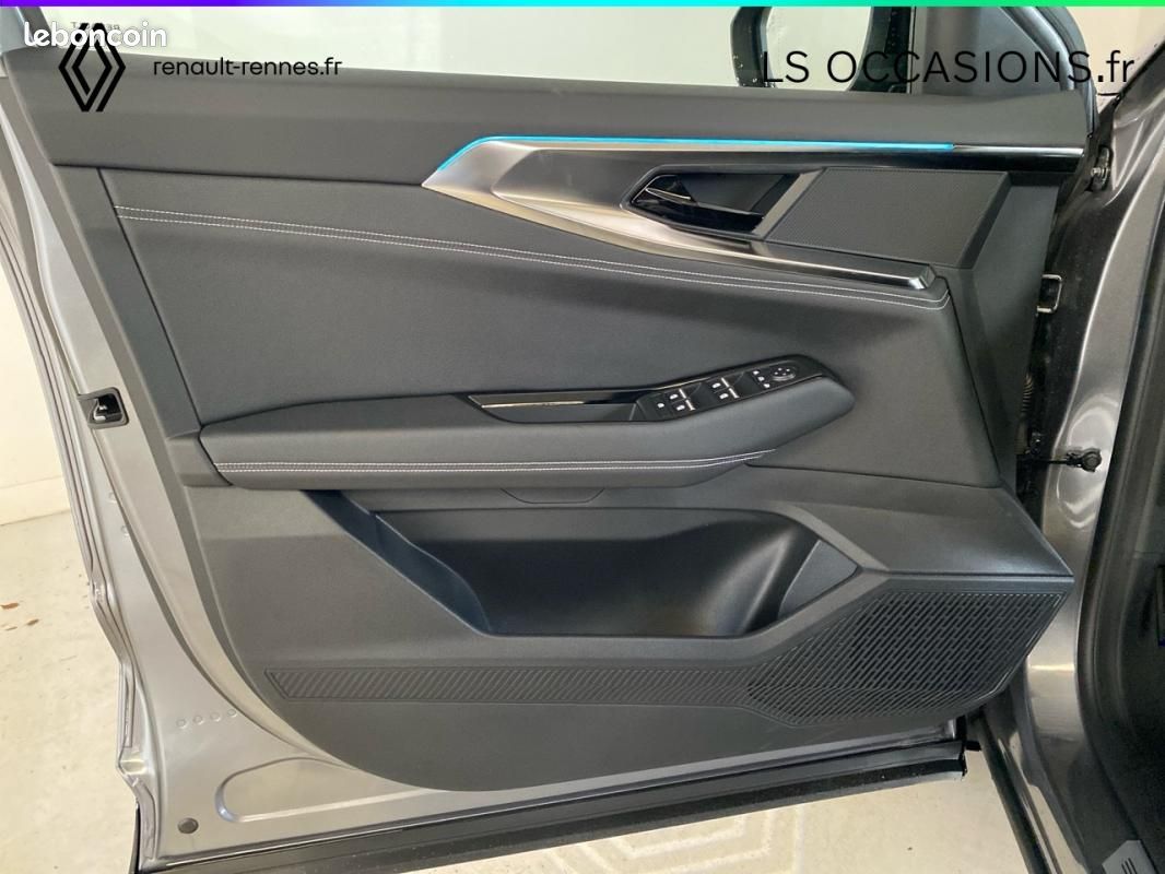 Renault Austral E-Tech hybrid 200 Iconic (image 19)