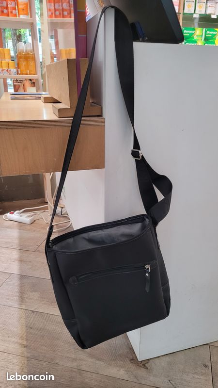 Sac bandoulière Katana noir (image 2)
