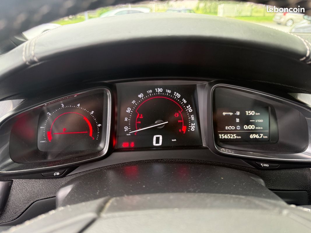 DS 5 2.0 BLUEHDI 180 CV Sport Chic (image 14)