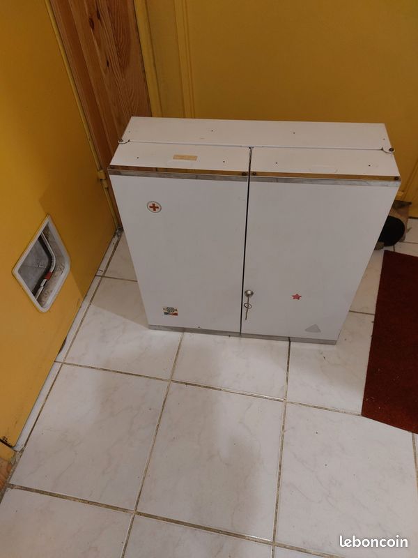 Armoire blanche (image 2)
