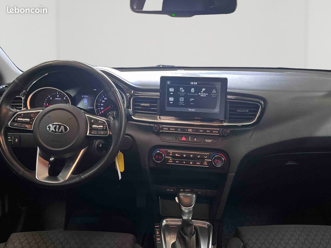 KIA CEED 1.6 CRDi 115 ch ISG DCT7 Active (image 9)