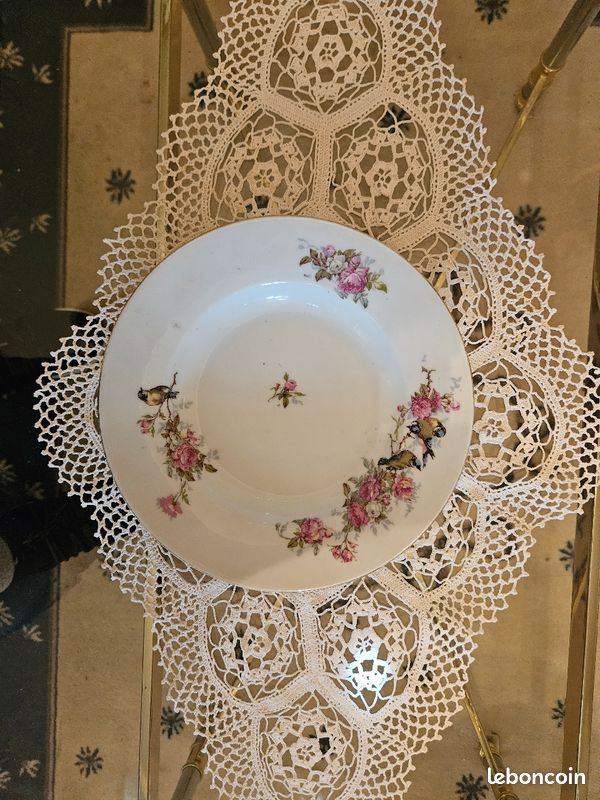 Assiette porcelaine (image 1)