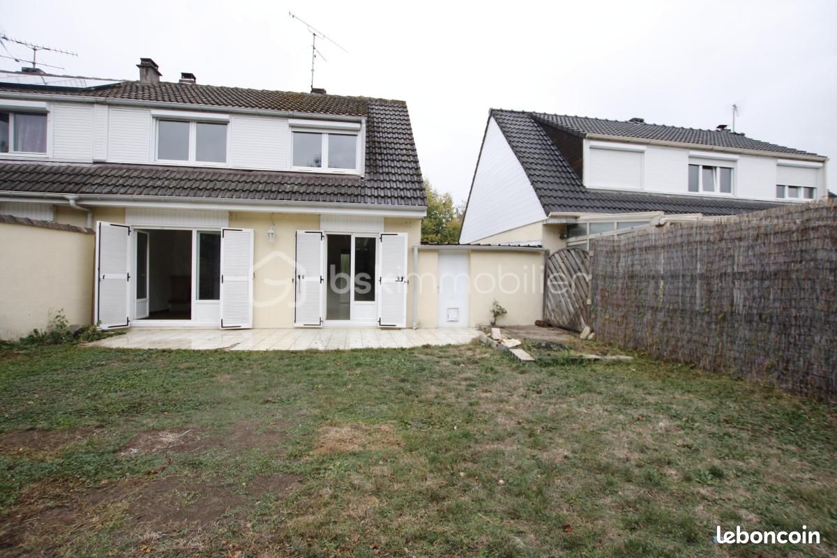 Maison 4 pièces 82 m² · à Savigny-le-Temple · 82 m² · 260 000 €