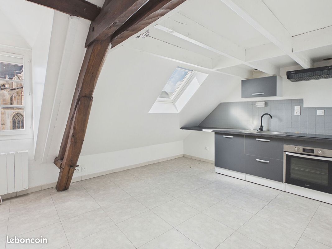 Appartement 1 pièce 18 m² · à Nogent-le-Roi · 18 m² · 412 €/mois