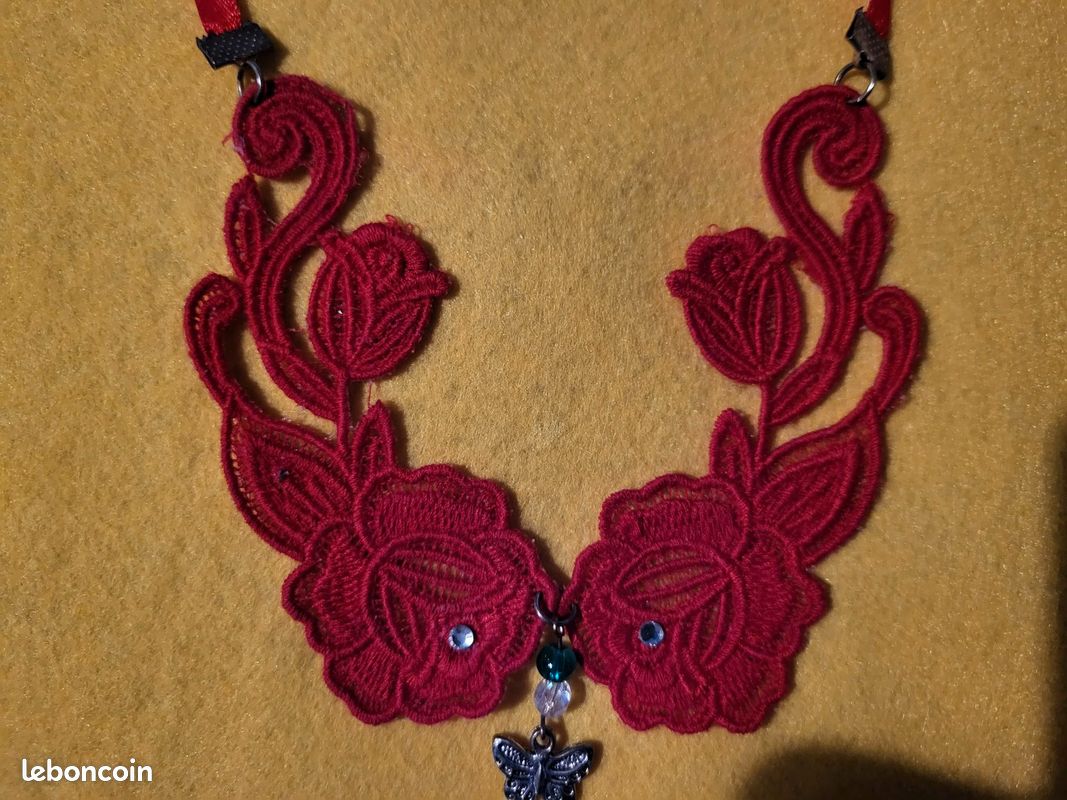 Parure collier et boucles fait avec machine a brodé (image 3)