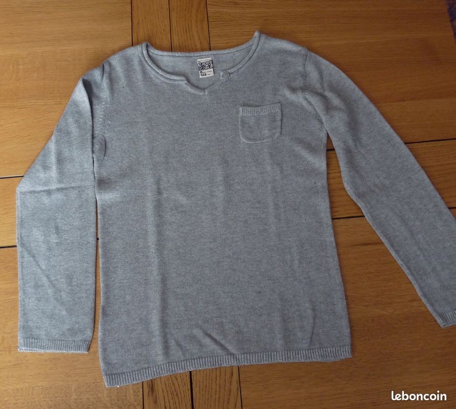 Lot 7 pièces FILLE 8 ans (1 Jean 2 Jupes 2 T-Shirts manches longues 1 Pull 1 Sweat ) (image 8)