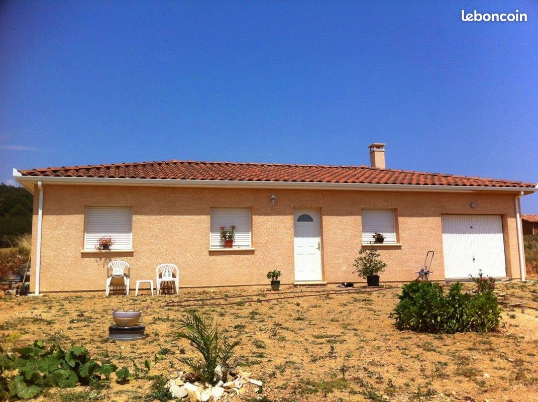 Maison 4 pièces 67 m² · à Châteauneuf-sur-Charente · 67 m² · 882 €