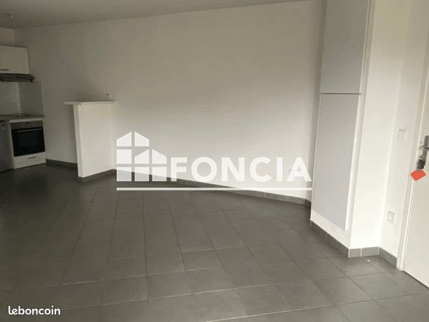 https://img.leboncoin.fr/api/v1/lbcpb1/images/0d/21/e6/0d21e62ea05d936168154e831a778f308039f034.jpg?rule=ad-image