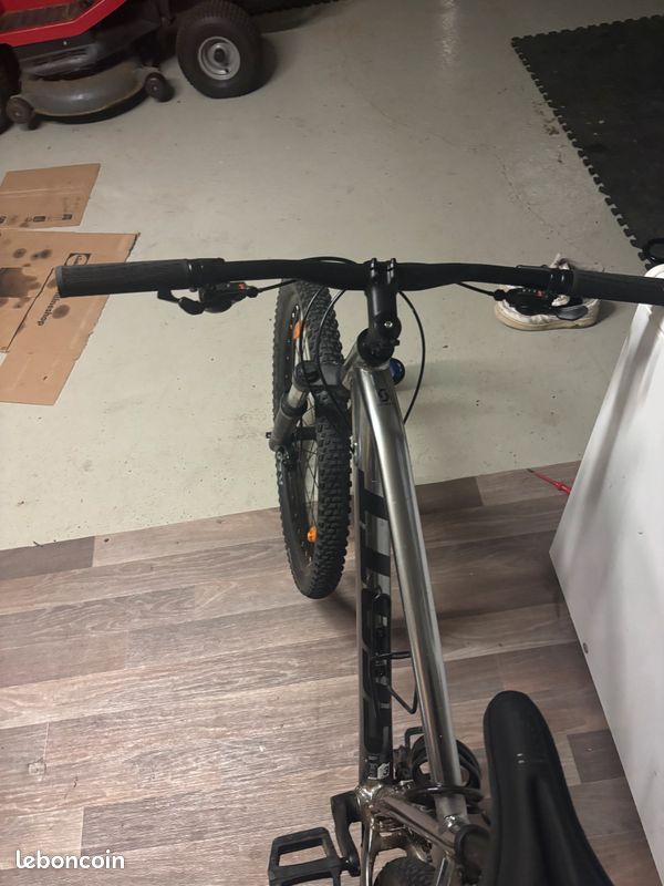 Vélo Scott aspect 750 (image 2)