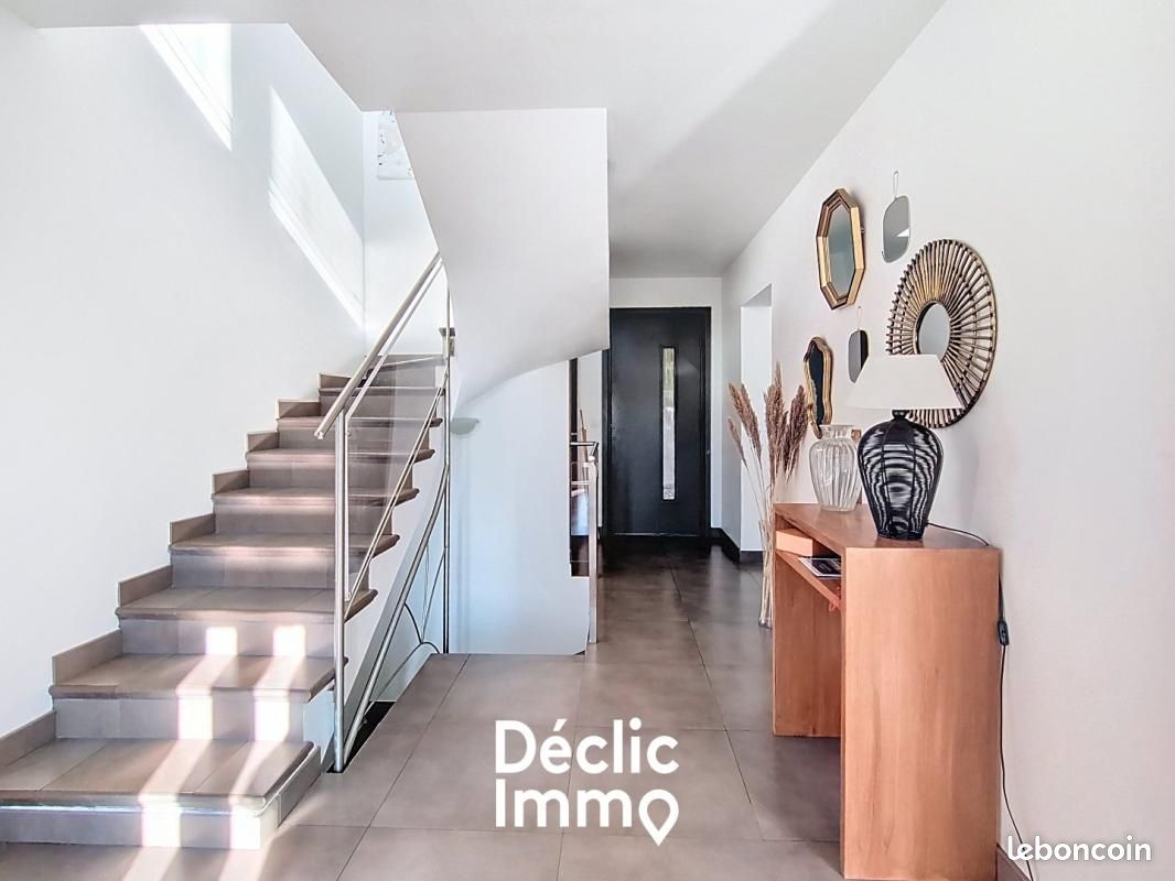 Maison 7 pièces 260 m² · à Vence · 260 m² · 1 265 000 €