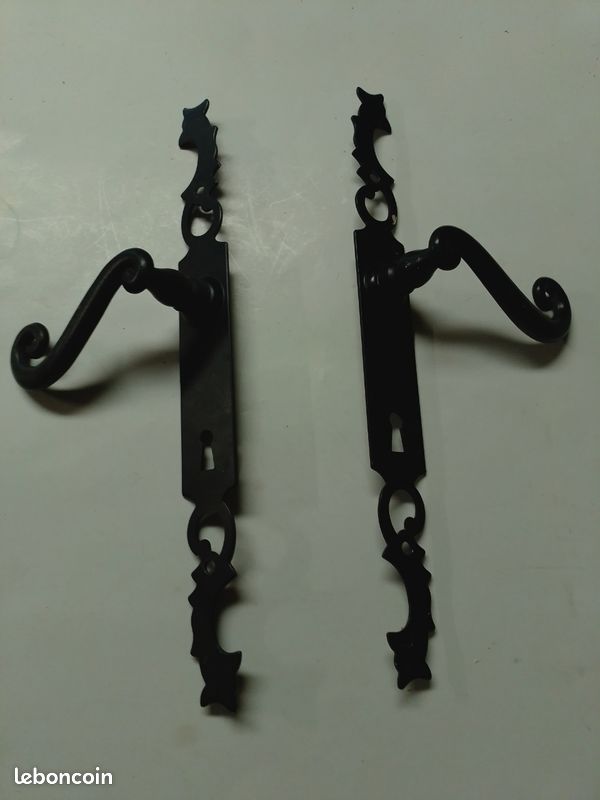 Poignée de porte en métal (image 2)