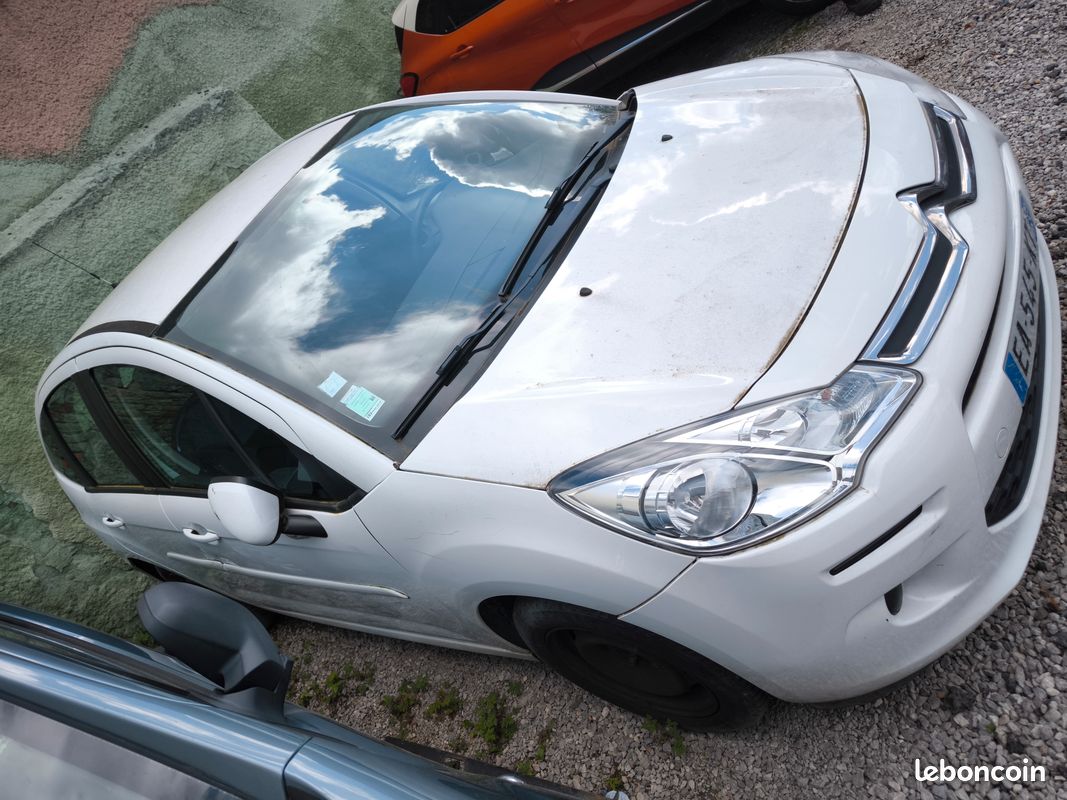 Citroën C3 1.0 puretech moteur HS dans l'état (image 2)