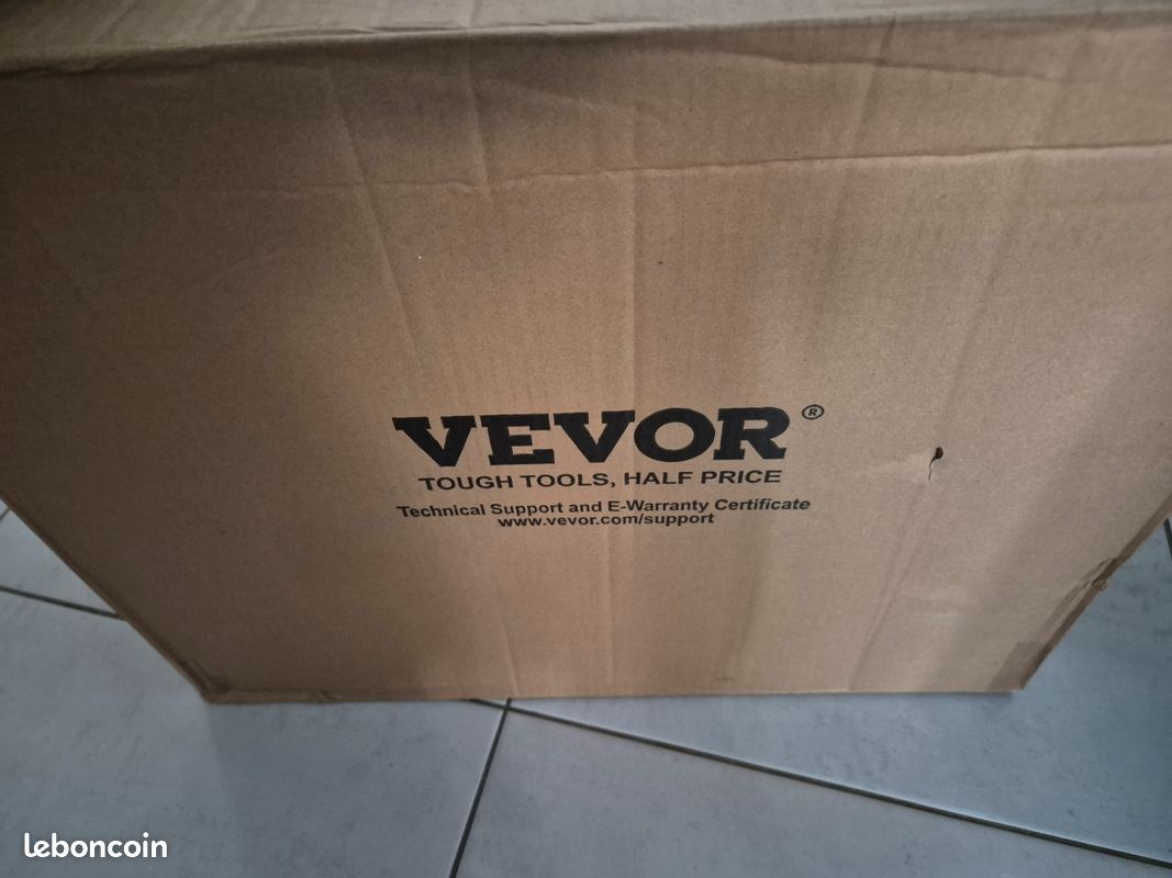 VEVOR Scie à Béton électrique – 406 Mm (16″) – Coupe Humide/sec Avec Pompe Et Lame