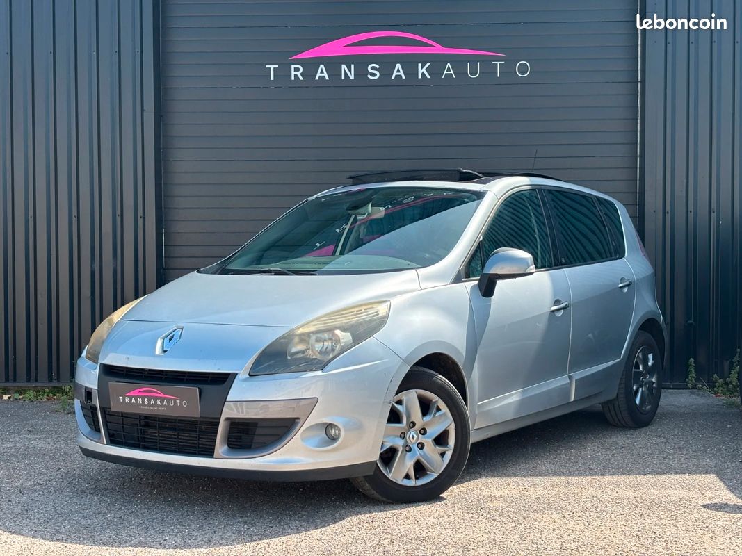 RENAULT SCENIC III dCi 130 FAP Energy eco2 15th - 4 PNEUS NEUFS - MOTEUR À CHAINE - TOIT OUVRANT (image 1)
