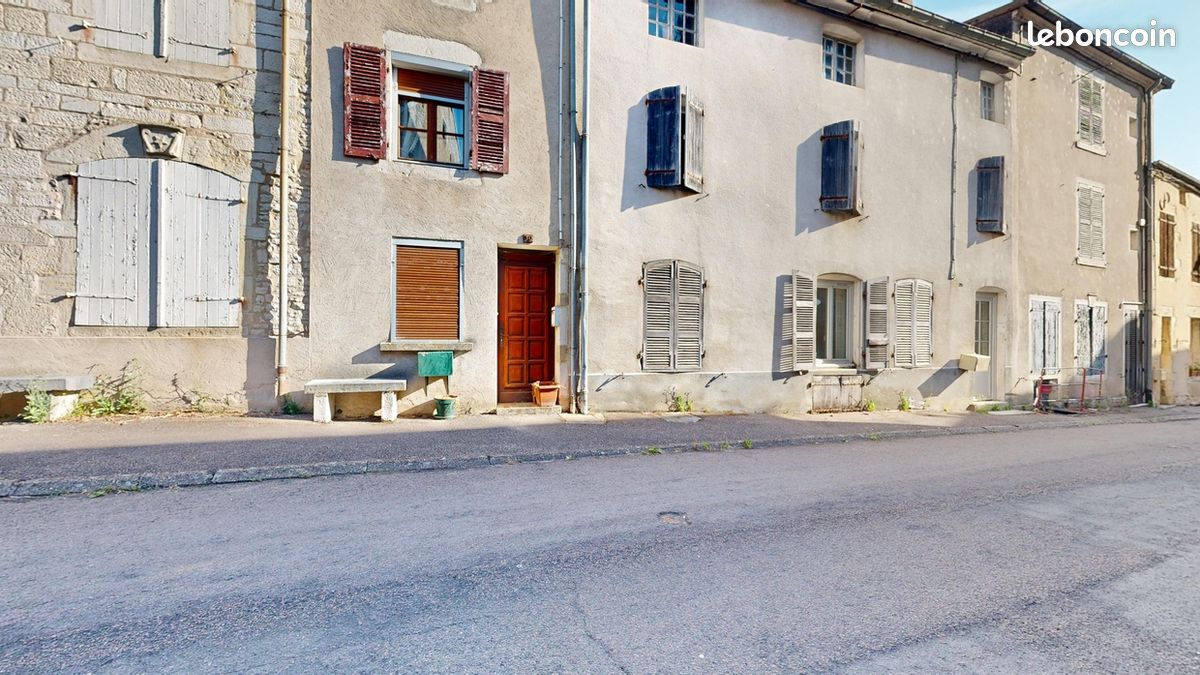 Maison 3 pièces 80 m² · à Champlitte · 80 m² · 20 000 €