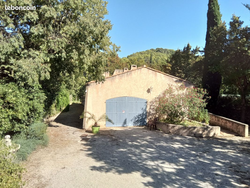 Maison 7 pièces 206 m² · à Aix-en-Provence · 206 m² · 1 680 000 €