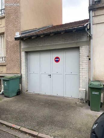 https://img.leboncoin.fr/api/v1/lbcpb1/images/0d/2b/82/0d2b827cac6f56c81eaaaf8c011c666c2abdb94f.jpg?rule=ad-image