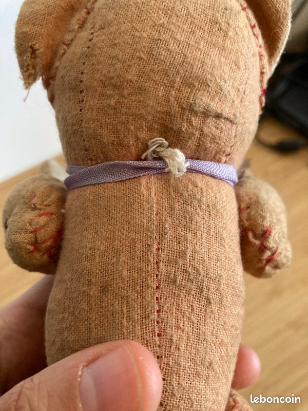Superbe rare mouton ancien Petitcollin celluloïd avec son Superbe rare mouton ancien Petitcollin celluloïd avec son