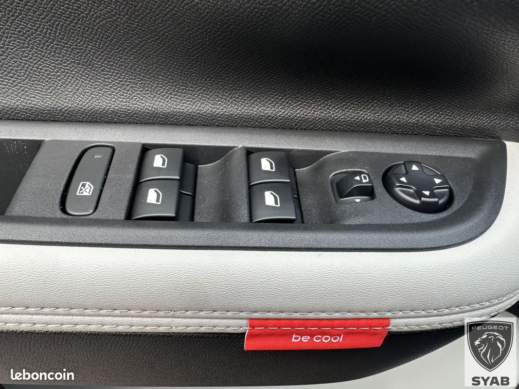 Citroën C3 AIRCROSS 2024 1.2I HYBRIDE 145 BVR MAX (image 16)