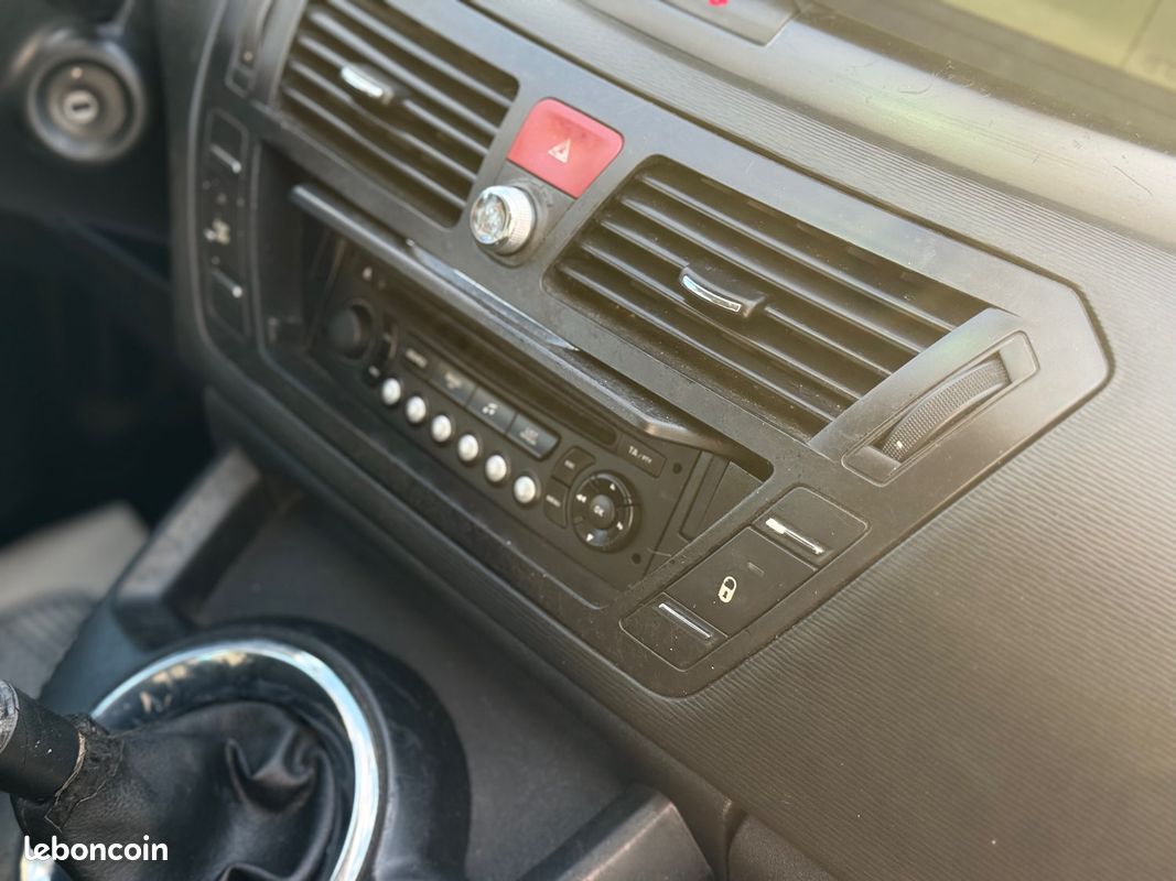 Citroën C4 Picasso 1.6 HDi 110ch Pack Dynamique - Clim - Régulateur - Révisée & Garantie 6 mois (image 21)