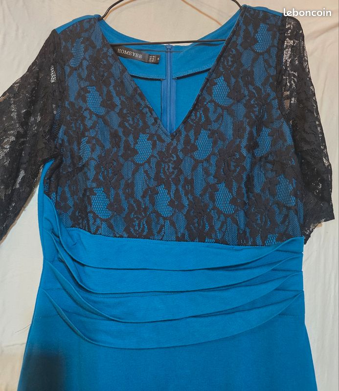 Robe Homeyee - Noire, Longueur Genou, Taille M, Neuf Avec Étiquettes, Style Overall Dress