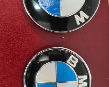 Logo BMW capot et coffre 82mm 74mm - Alger Algérie