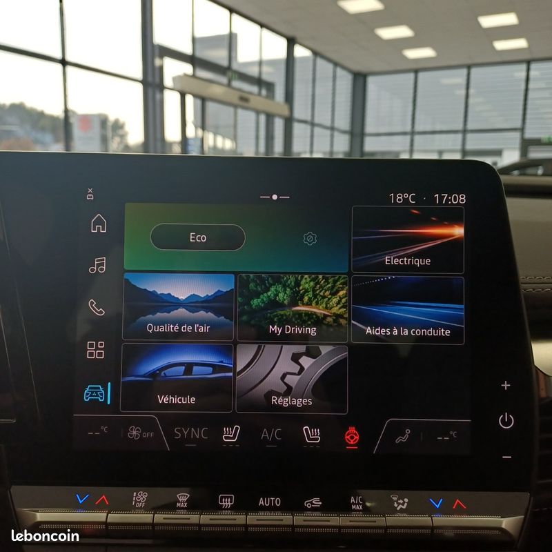 MITSUBISHI ECLIPSE CROSS BEV 87 KWH 220 INVITE+ 22kW (image 22)