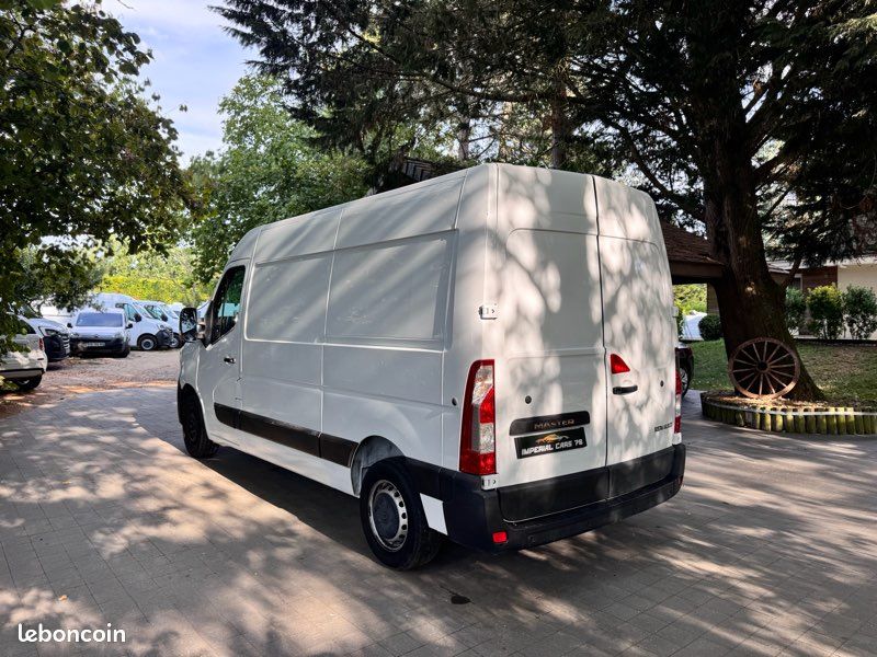 Renault Master 2,3 dci 135 ch l2h2 blue dci grand confort fourgon 2022 – photo 4