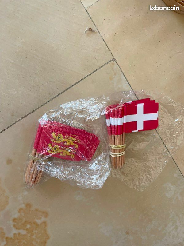 Mini drapeaux (image 1)