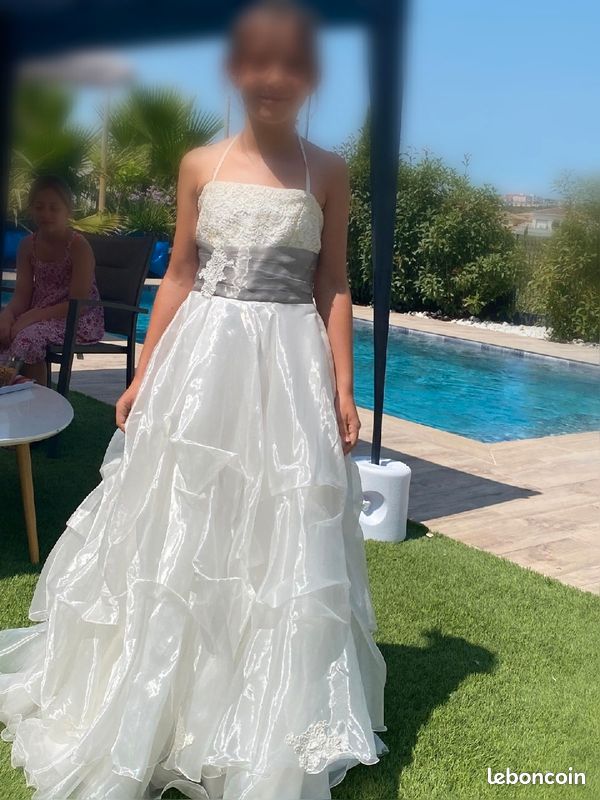 Robe longue de cérémonie (image 1)