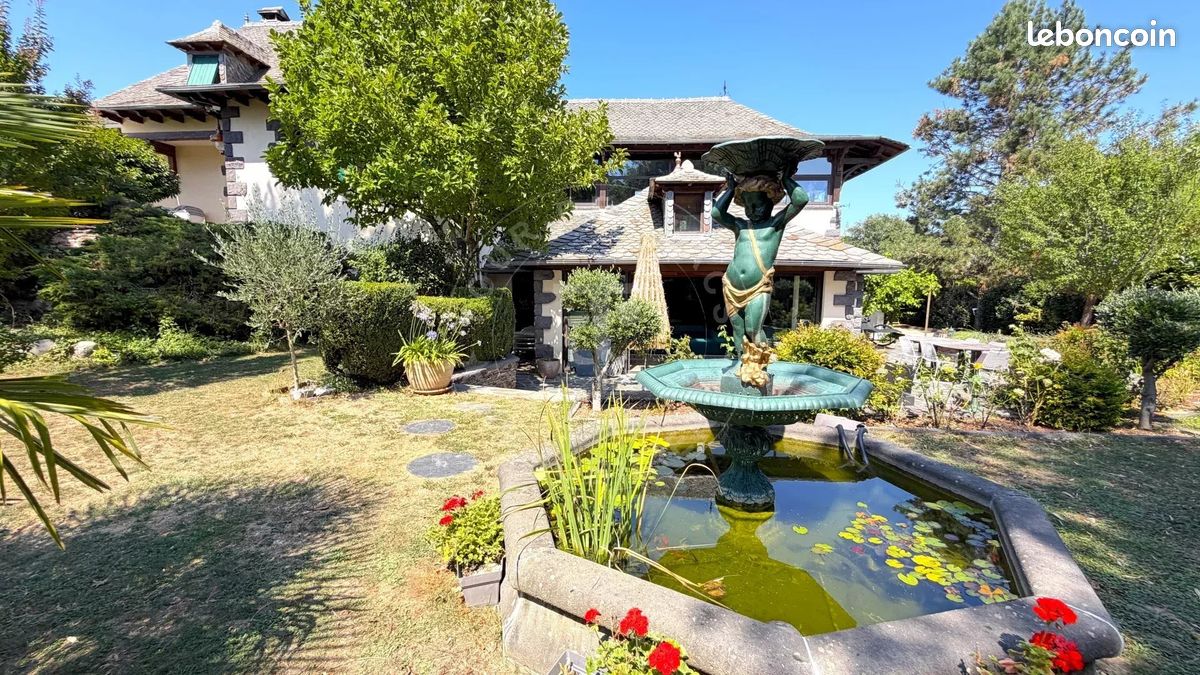 Maison 10 pièces 429 m² · à Annecy · 429 m² · 1 490 000 €
