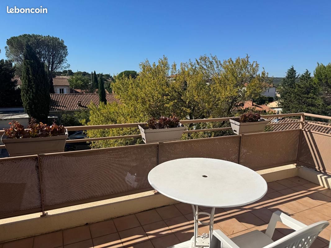 Appartement 3 pièces 70 m² · aux Angles · 70 m² · 262 000 €
