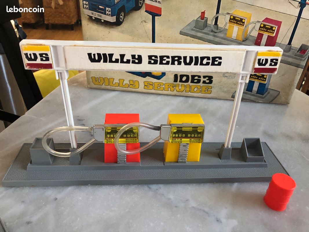 Willy Mennella coffret camion frigo + station service avec sa boîte d'origine (image 3)