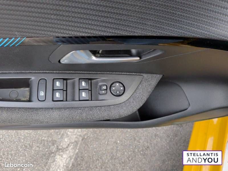 Peugeot 208 PureTech 75 S&S BVM5 Style (image 10)