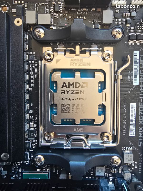 PC Gamer Ryzen 9700X / RX 9070 XT / 32Go / Sneaker X (image 6)