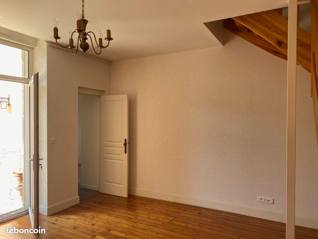 Appartement 3 pièces 71 m² · à Roanne · 71 m² · 640 €