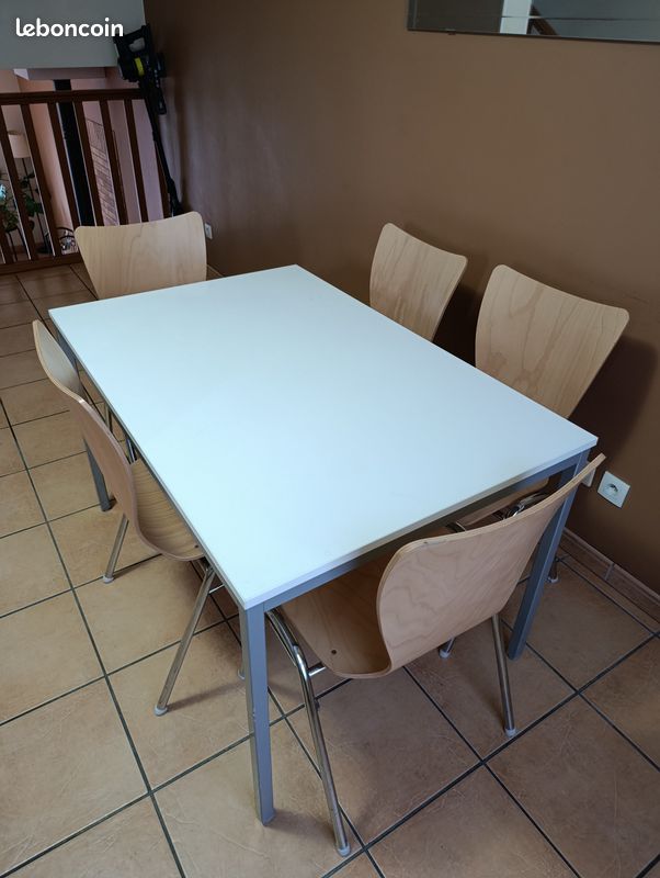 Ensemble table et 5 chaises (image 2)