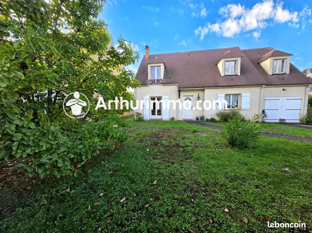 Maison 7 pièces 146 m² · à Savigny-le-Temple · 146 m² · 345 000 €