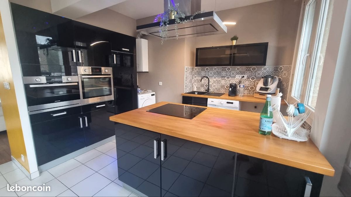 Appartement 4 pièces 102 m² · à Sedan · 102 m² · 770 €